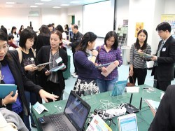 《活學中國語文》電子課本及電子教學工具冀望能幫助教師掌握電子教學的應用。